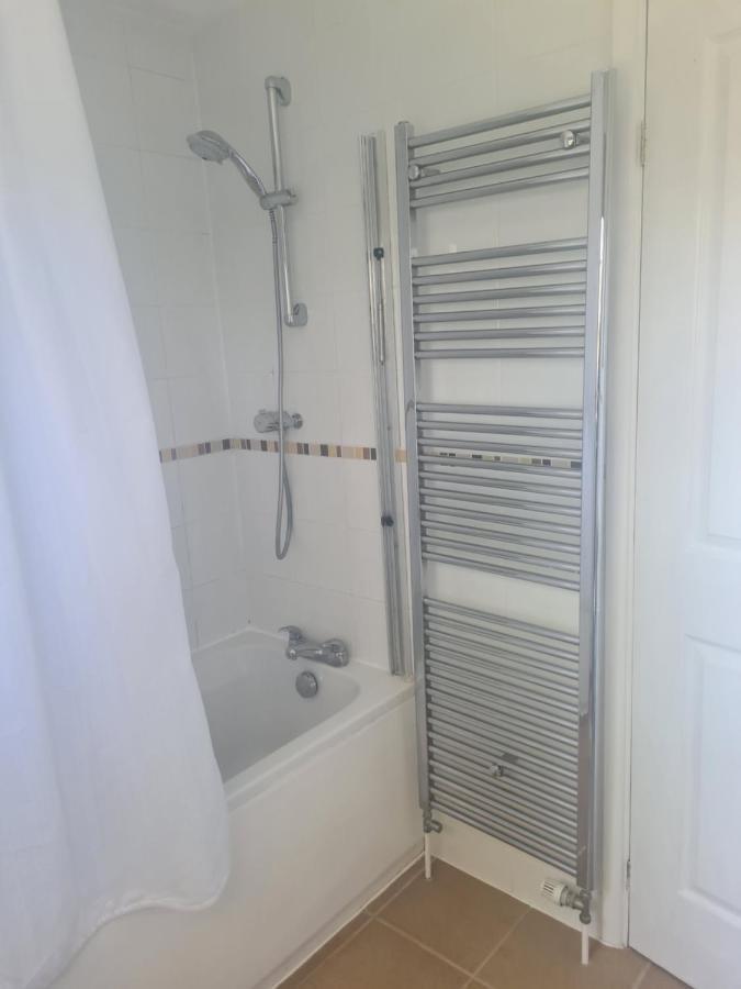 Private Room In Canterbury Exterior foto
